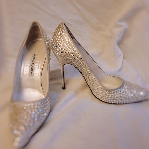 Manolo Blahnik BB Crystal Satin Pumps - Picture 4 of 9